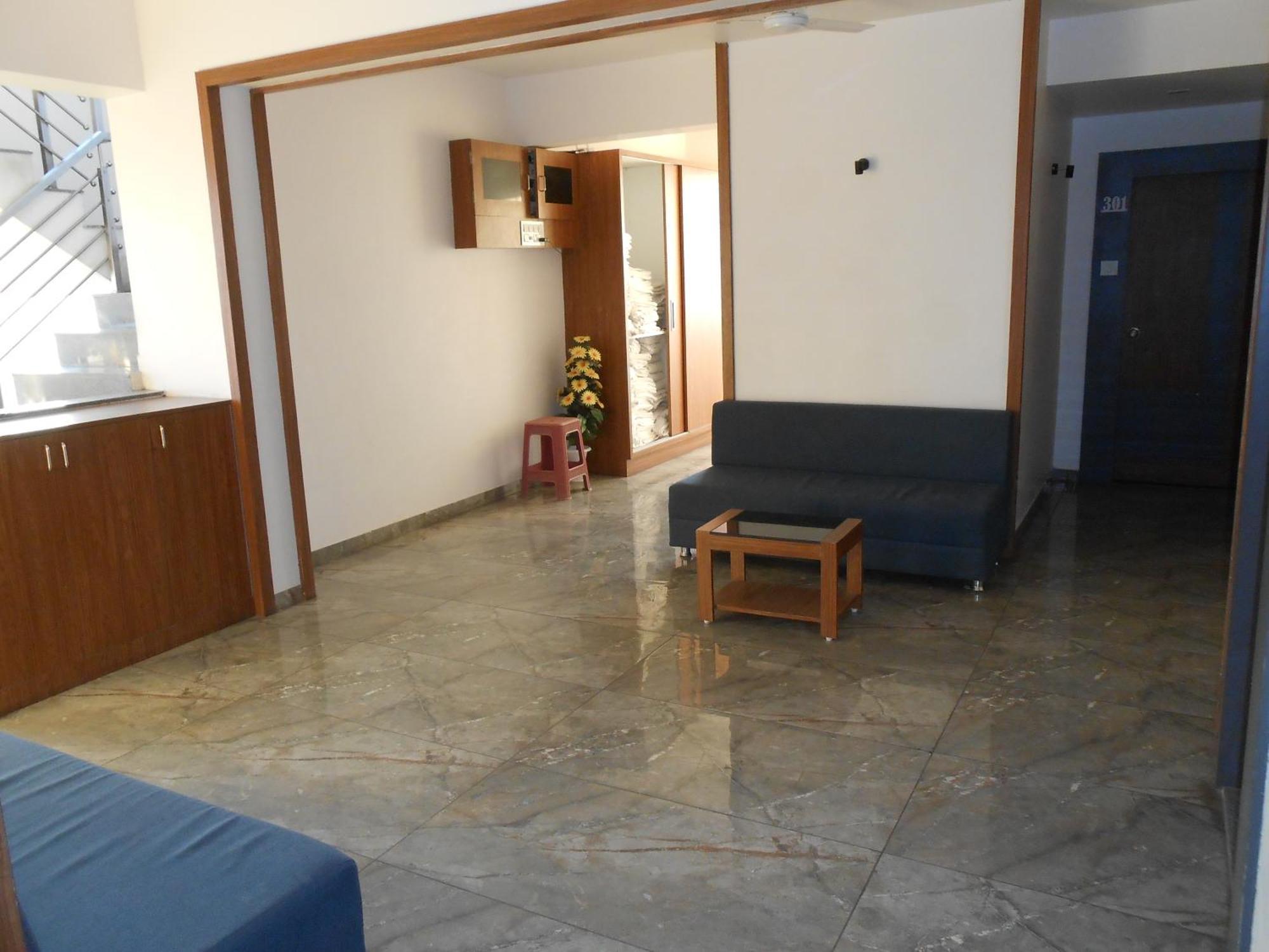 Hotel Crossview Palanpur Exteriör bild